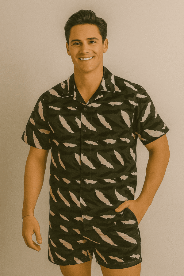 Men’s Black Abstract Printed Short-Sleeve Shirt